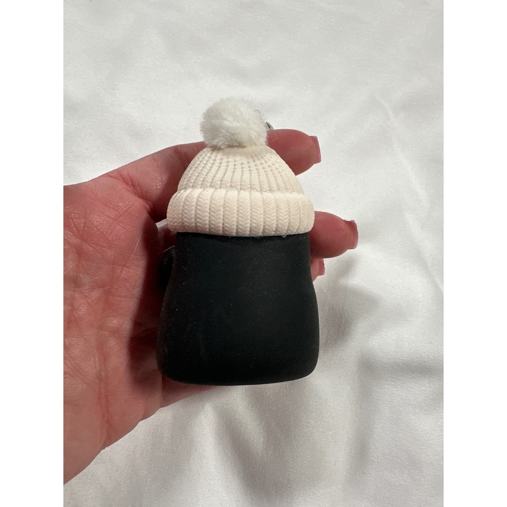 Bath & Body Works Light Up Penguin Gingerbread PocketBac Hand Sanitizer Holder - Picture 4 of 6